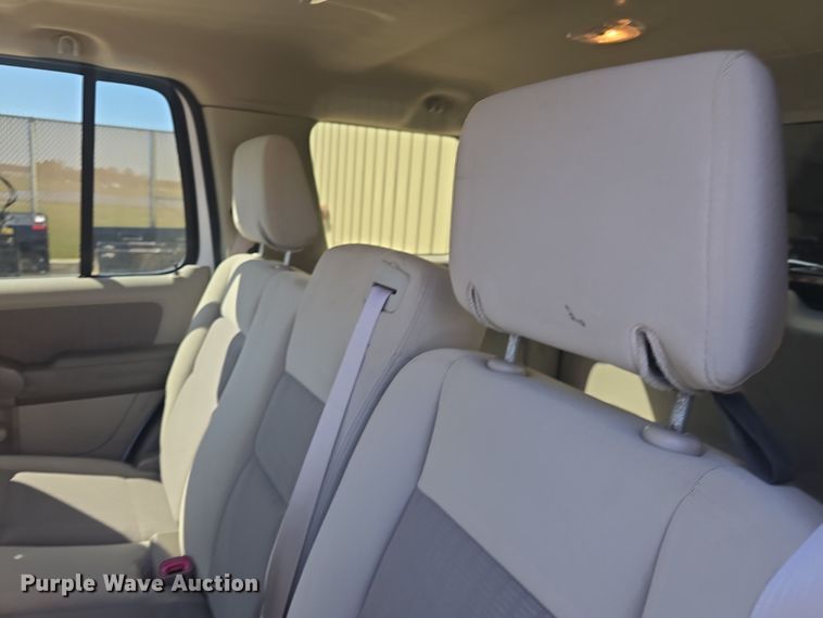 image for item DO7842 2007 Ford Explorer XLT SUV