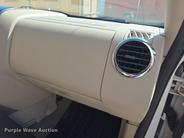 image for item DO7842 2007 Ford Explorer XLT SUV