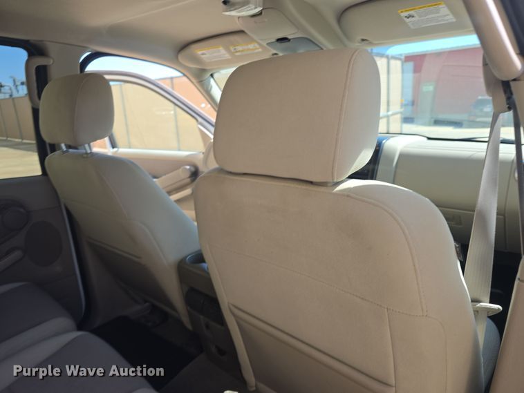 image for item DO7842 2007 Ford Explorer XLT SUV