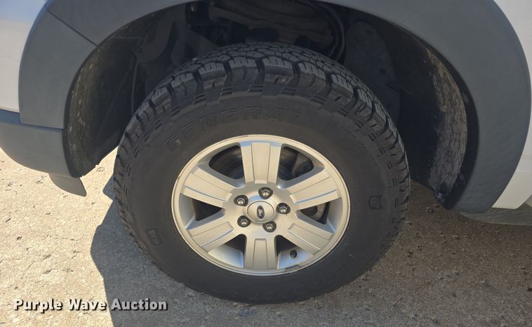 image for item DO7842 2007 Ford Explorer XLT SUV