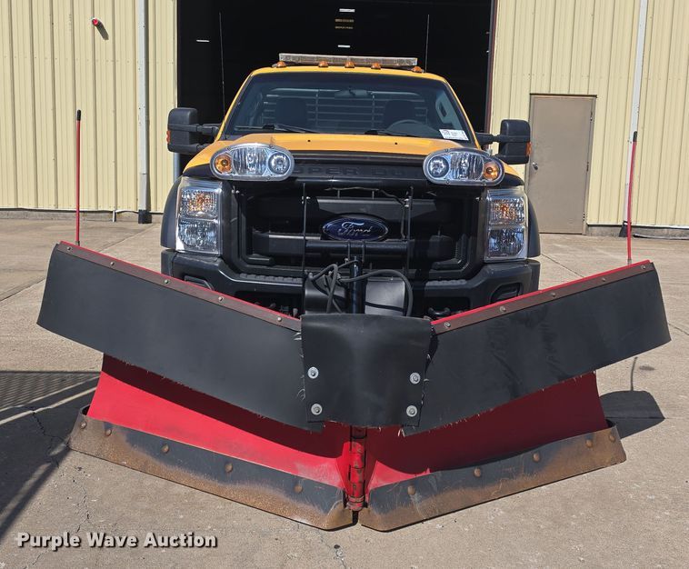 image for item DO7856 2012 Ford F450 Super Duty XL flatbed truck
