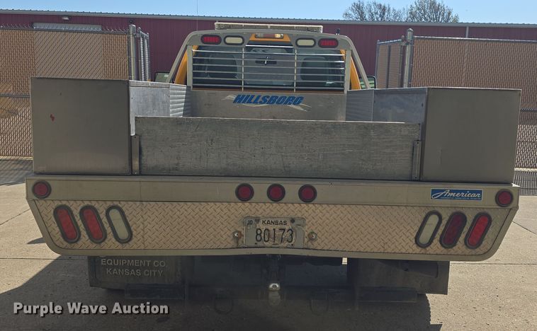 image for item DO7856 2012 Ford F450 Super Duty XL flatbed truck