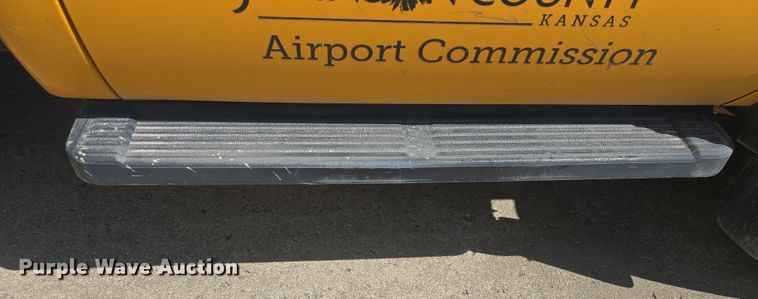 image for item DO7856 2012 Ford F450 Super Duty XL flatbed truck