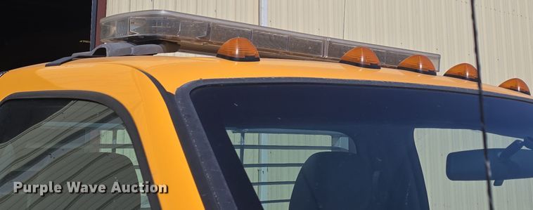 image for item DO7856 2012 Ford F450 Super Duty XL flatbed truck