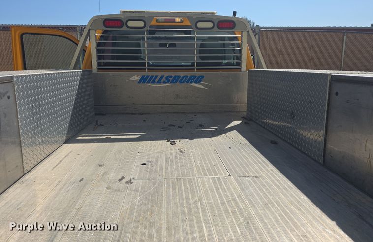 image for item DO7856 2012 Ford F450 Super Duty XL flatbed truck