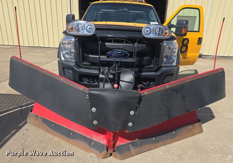 image for item DO7856 2012 Ford F450 Super Duty XL flatbed truck