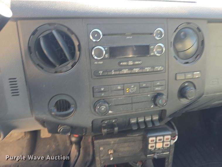 image for item DO7856 2012 Ford F450 Super Duty XL flatbed truck