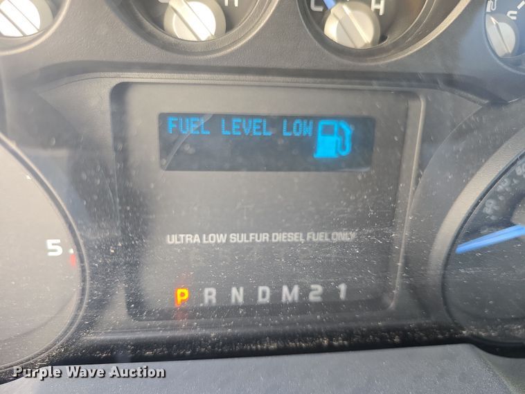 image for item DO7856 2012 Ford F450 Super Duty XL flatbed truck