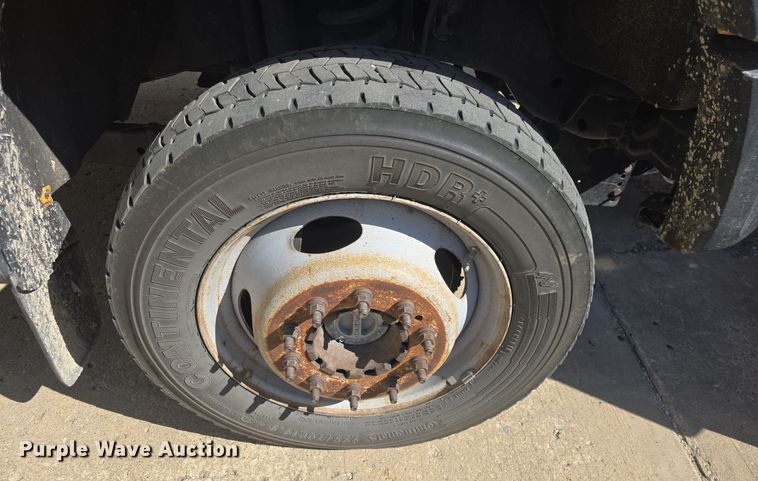 image for item DO7856 2012 Ford F450 Super Duty XL flatbed truck