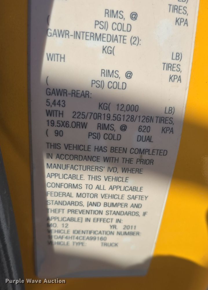 image for item DO7856 2012 Ford F450 Super Duty XL flatbed truck