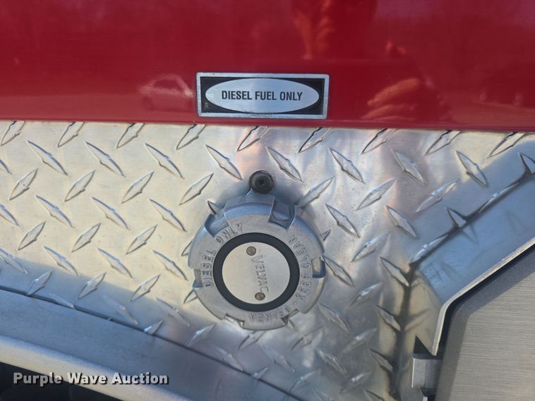 image for item DO7860 2000 E-One fire truck