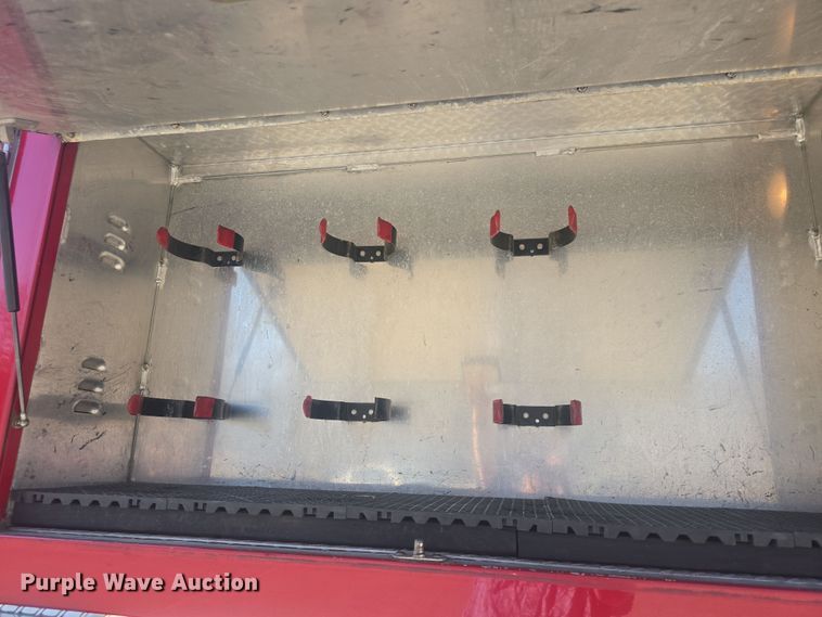 image for item DO7860 2000 E-One fire truck