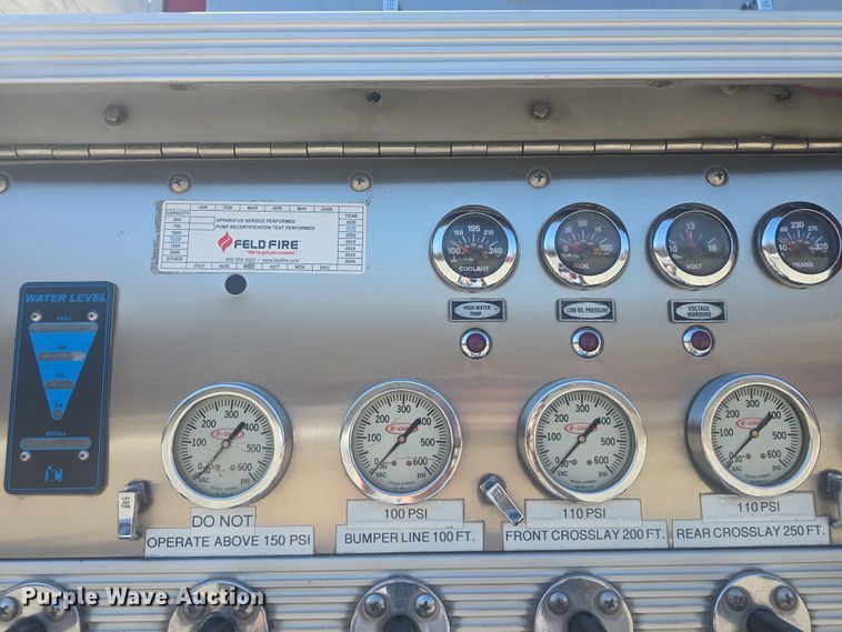 image for item DO7860 2000 E-One fire truck