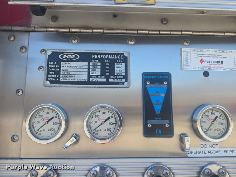 image for item DO7860 2000 E-One fire truck