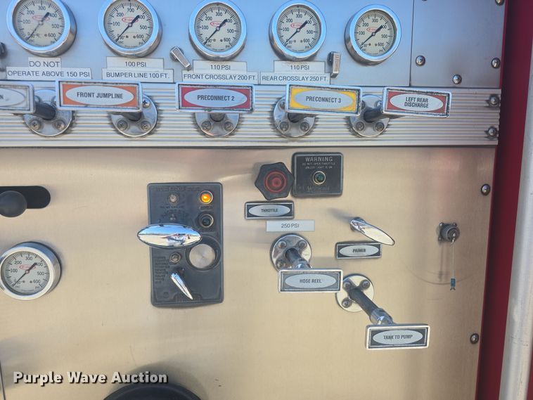 image for item DO7860 2000 E-One fire truck