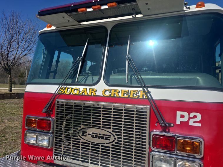 image for item DO7860 2000 E-One fire truck