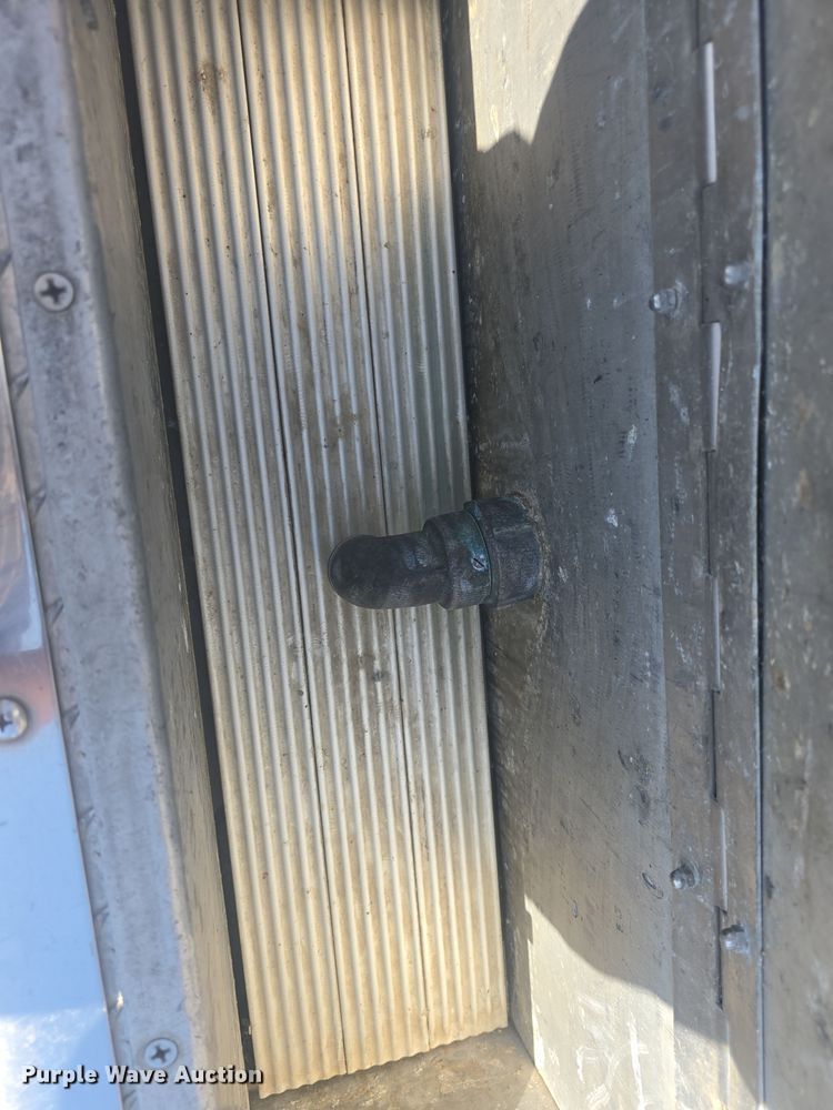 image for item DO7860 2000 E-One fire truck