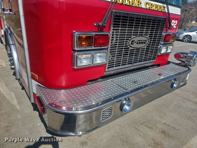 image for item DO7860 2000 E-One fire truck