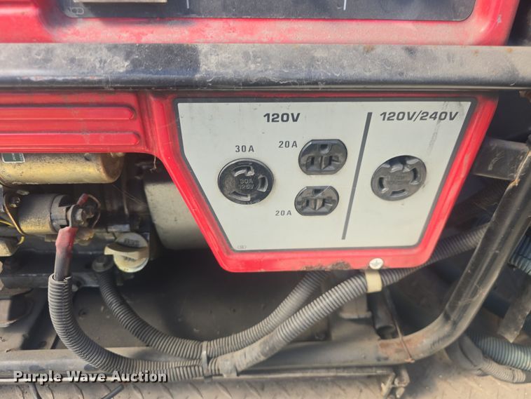 image for item DO7860 2000 E-One fire truck