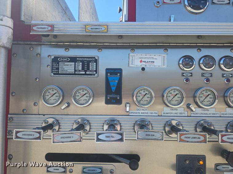 image for item DO7860 2000 E-One fire truck