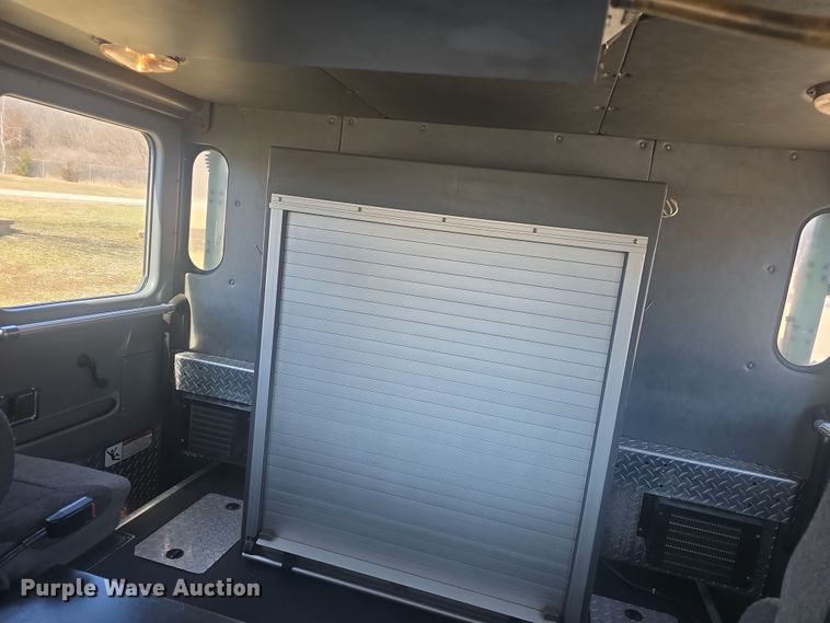 image for item DO7860 2000 E-One fire truck