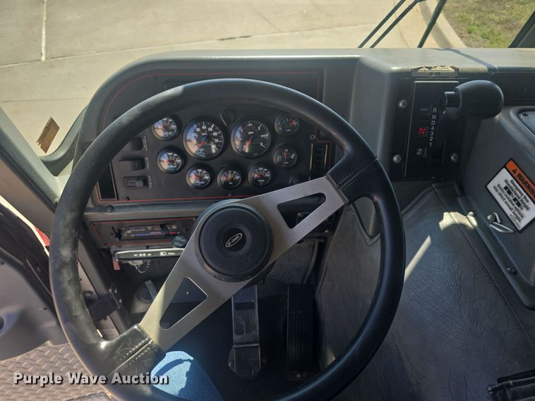 image for item DO7860 2000 E-One fire truck