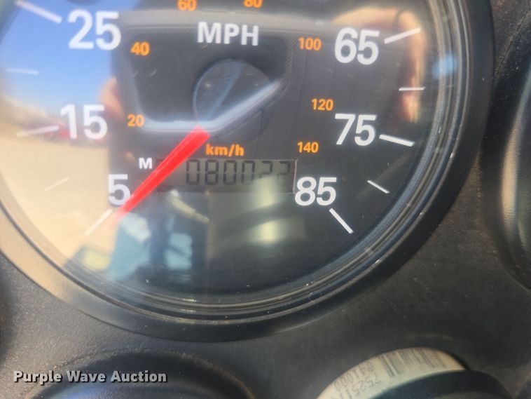 image for item DO7860 2000 E-One fire truck