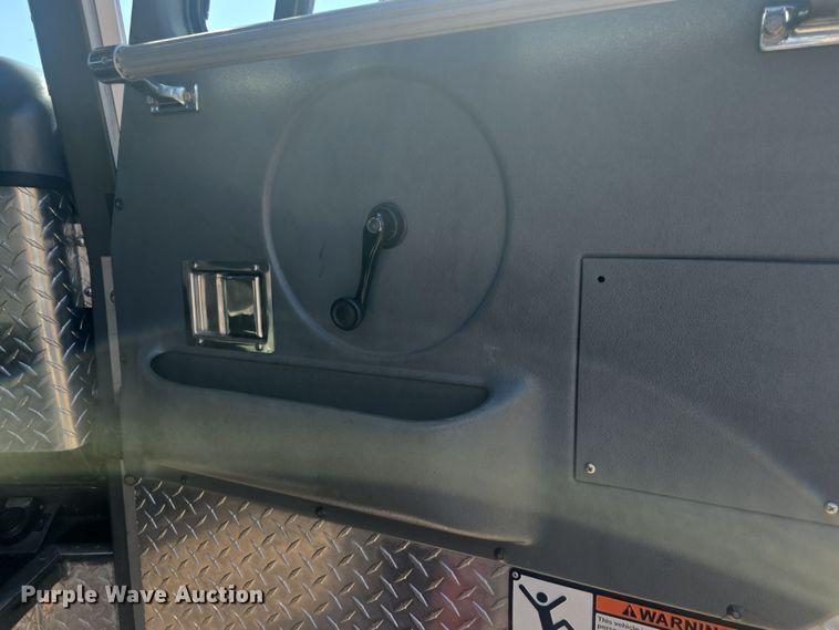 image for item DO7860 2000 E-One fire truck