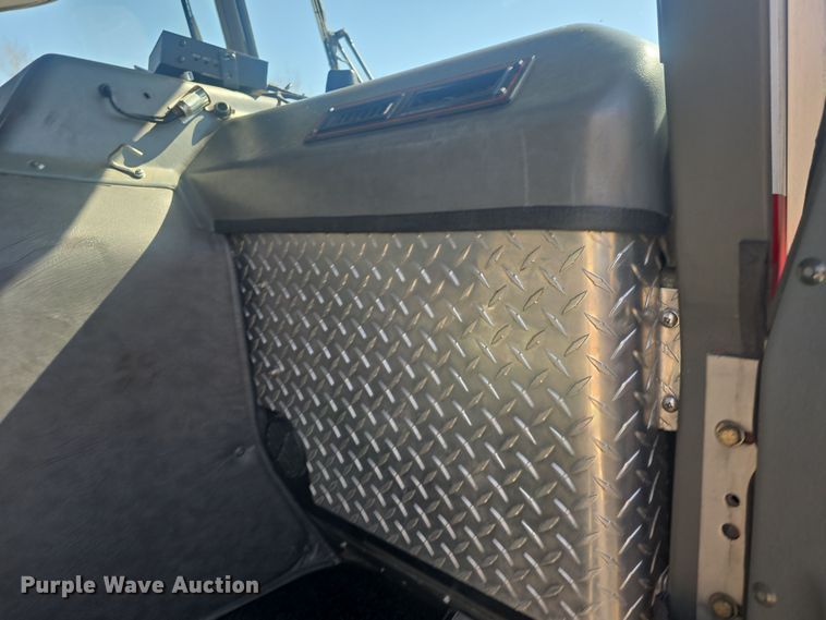 image for item DO7860 2000 E-One fire truck