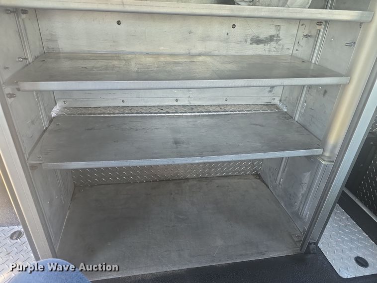 image for item DO7860 2000 E-One fire truck