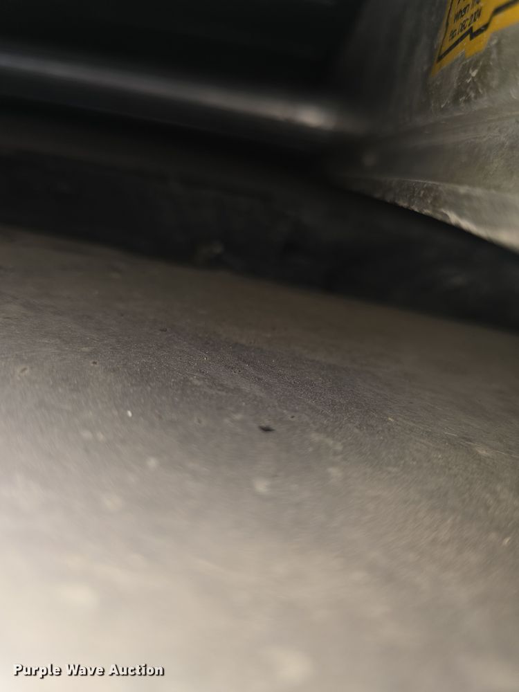 image for item DO7860 2000 E-One fire truck