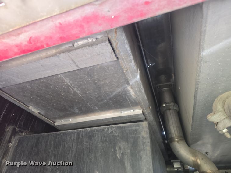 image for item DO7860 2000 E-One fire truck