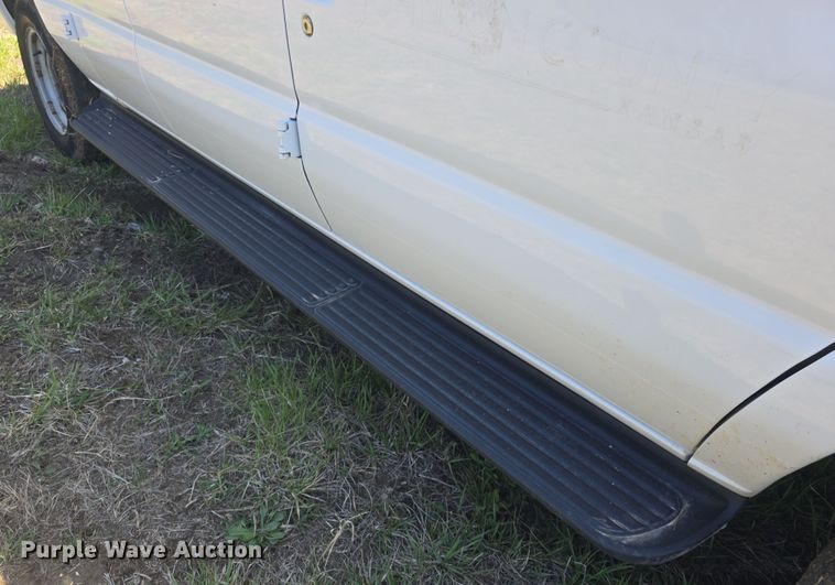 image for item DO7867 2013 Ford E350 van