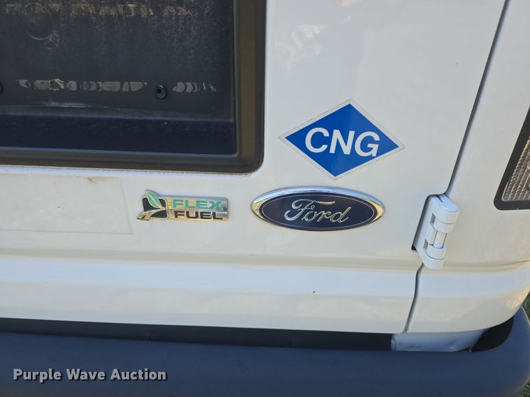 image for item DO7867 2013 Ford E350 van