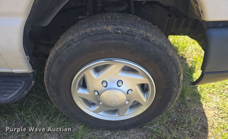 image for item DO7867 2013 Ford E350 van