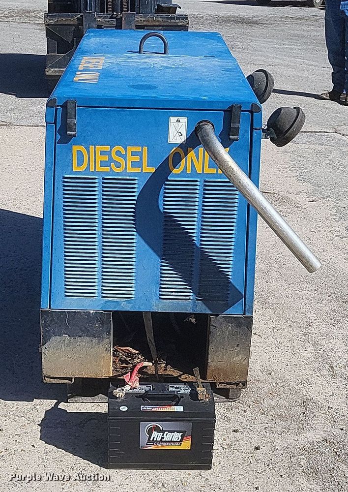 image for item DS5208 Miller Metro 250D welder/generator