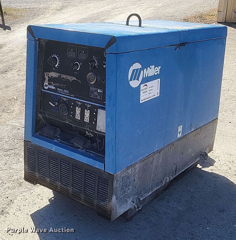 image for item DS5208 Miller Metro 250D welder/generator