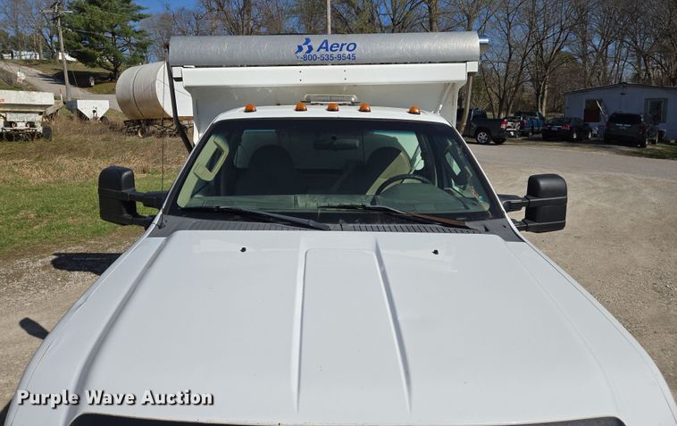 image for item DS5330 2008 Ford F550 Super Duty XL dump truck