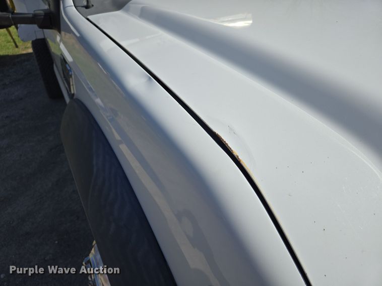 image for item DS5330 2008 Ford F550 Super Duty XL dump truck