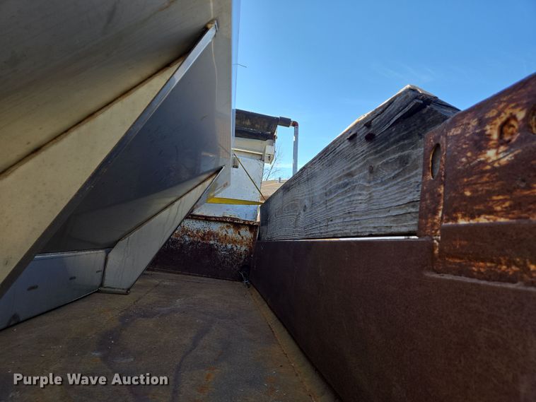 image for item DS5330 2008 Ford F550 Super Duty XL dump truck