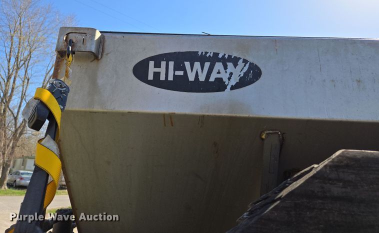 image for item DS5330 2008 Ford F550 Super Duty XL dump truck