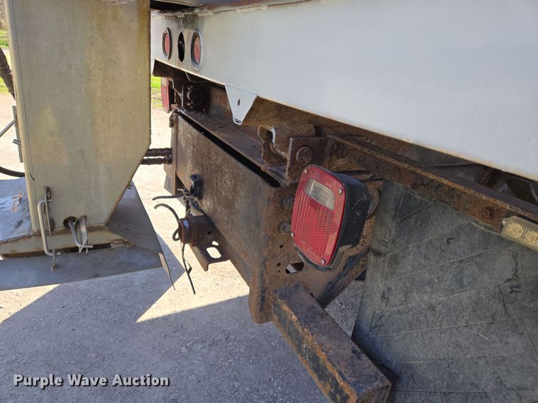 image for item DS5330 2008 Ford F550 Super Duty XL dump truck