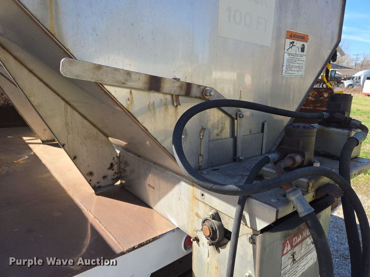 image for item DS5330 2008 Ford F550 Super Duty XL dump truck