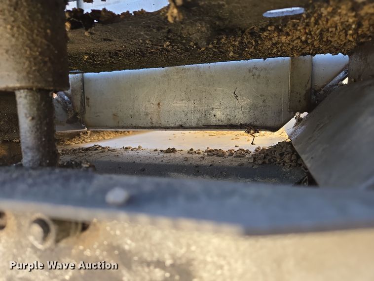 image for item DS5330 2008 Ford F550 Super Duty XL dump truck