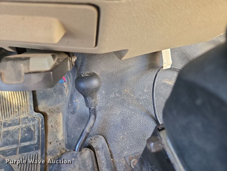 image for item DS5330 2008 Ford F550 Super Duty XL dump truck