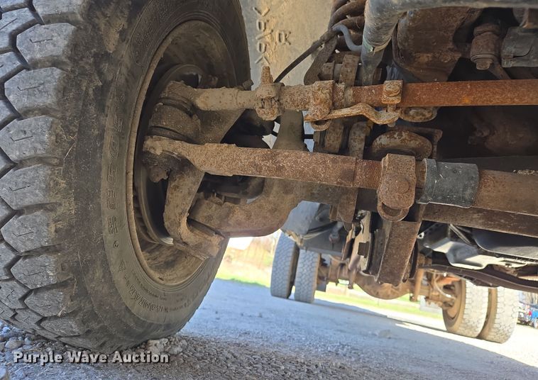 image for item DS5330 2008 Ford F550 Super Duty XL dump truck