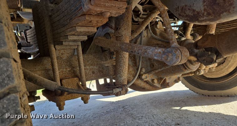 image for item DS5330 2008 Ford F550 Super Duty XL dump truck