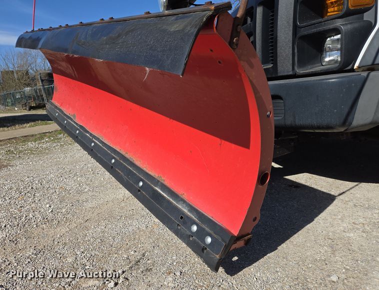 image for item DS5330 2008 Ford F550 Super Duty XL dump truck