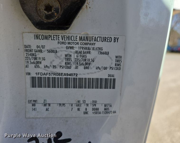 image for item DS5330 2008 Ford F550 Super Duty XL dump truck