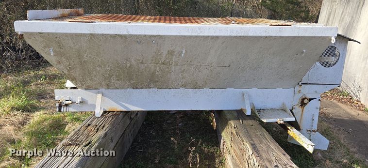 image for item DS5332 Highway Equipment Co. 7P spreader